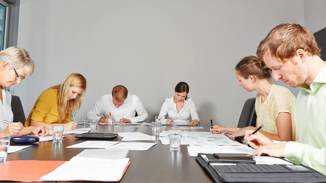 Employee Outplacement Services for Smooth Transitions